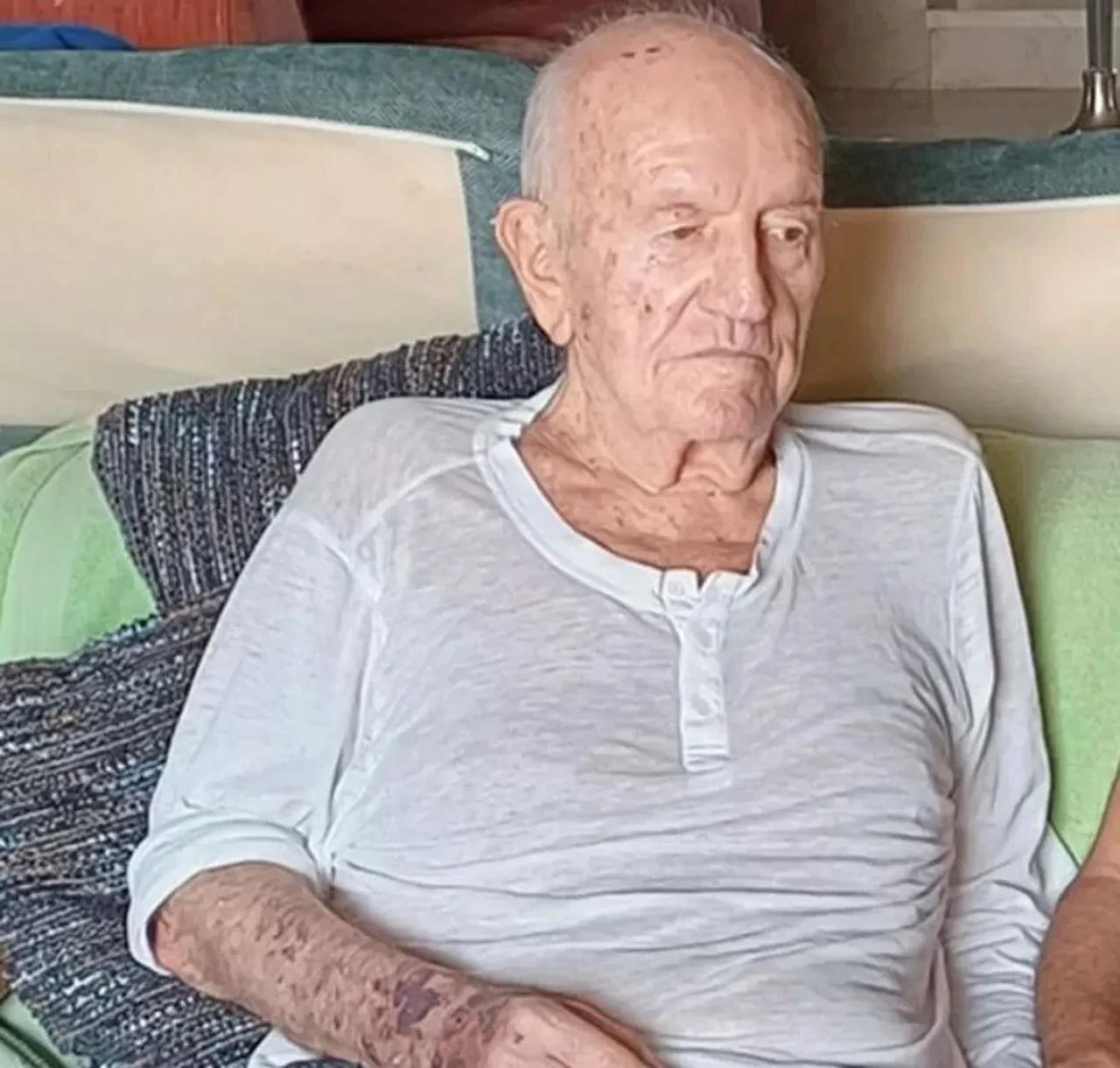 Taburcu edilen Fenerbahçe'nin efsane ismi Ali Şen'in son karesi sevenlerini üzdü 