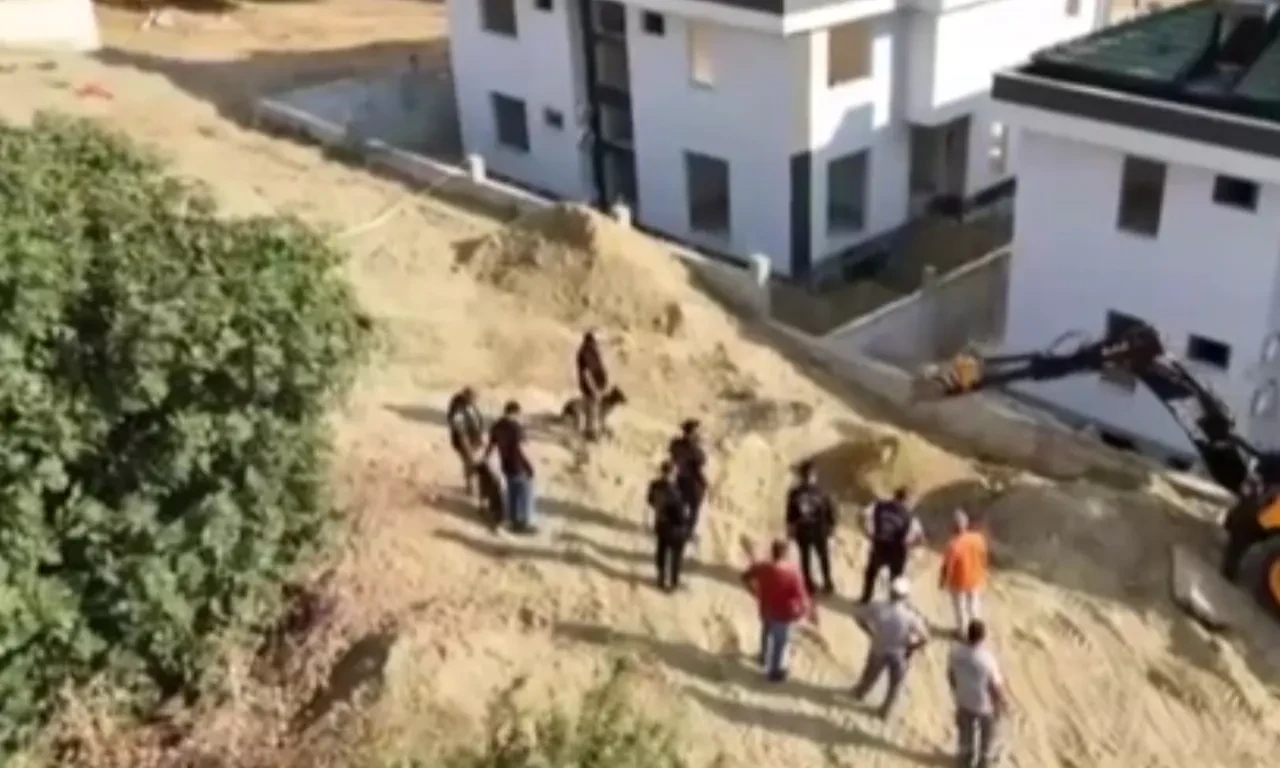 Villa bahçesinde cesedi bulundu! Kan donduran olayda yeni detay! Her şeyi itiraf ettiler: Önce dövdüler sonra...