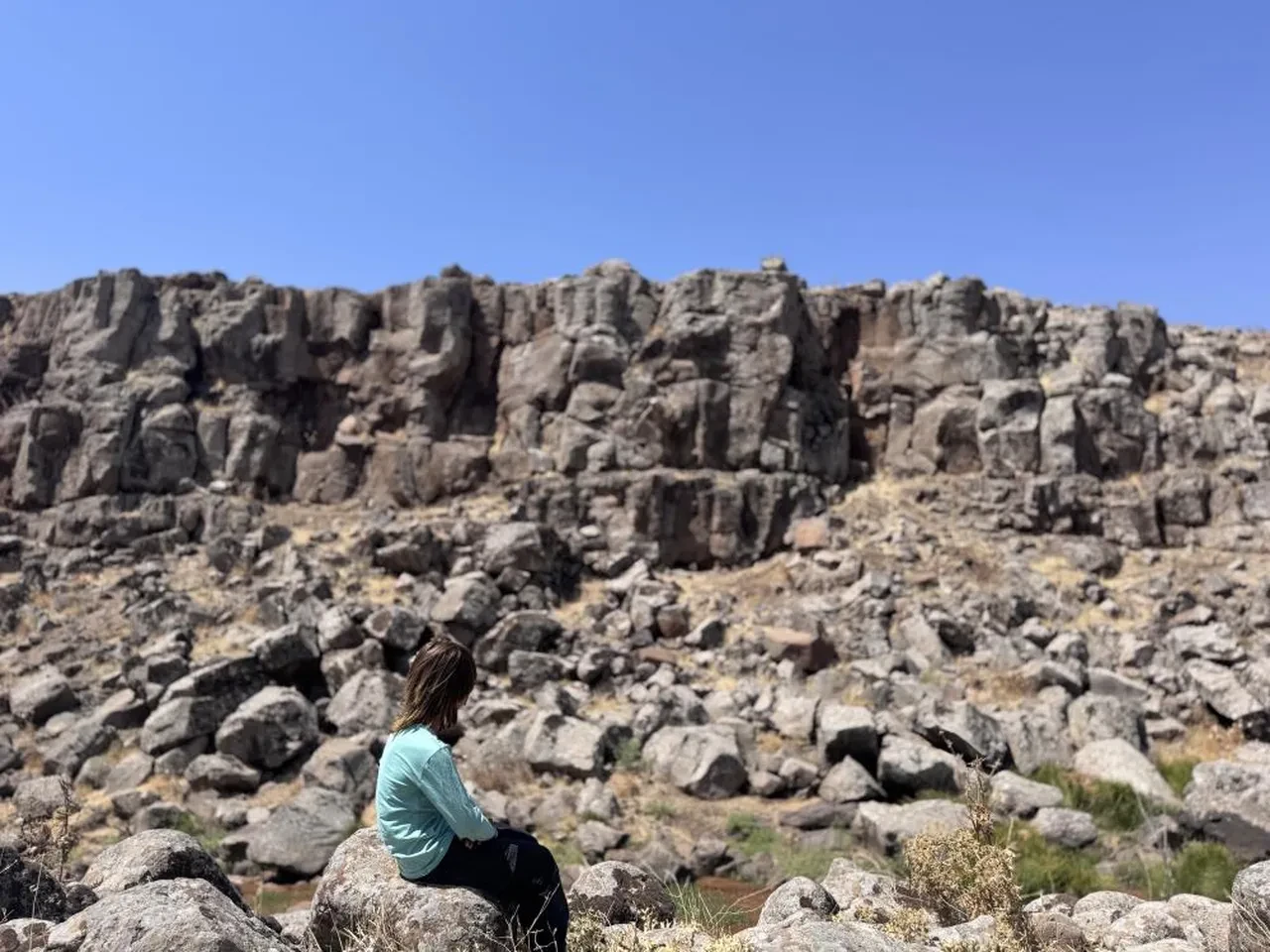Kayalıklarda cansız bedeni bulunmuştu... Zeynep Sut'un acılı babası konuştu! "İlk önce terliğini ve kan izlerini gördüm"