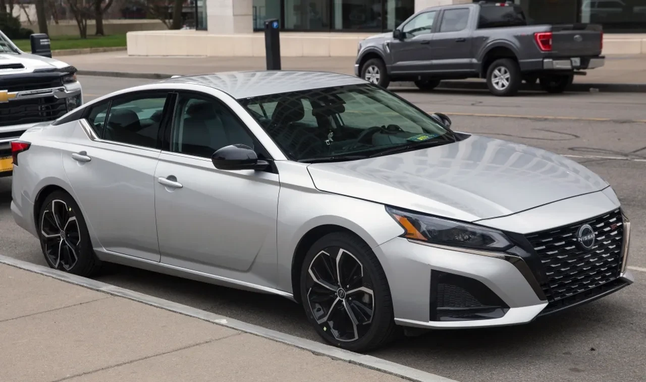 200 bin kilometreyi zar zor gören 10 sorunlu otomobil! Satın almadan önce bir kez daha düşünün