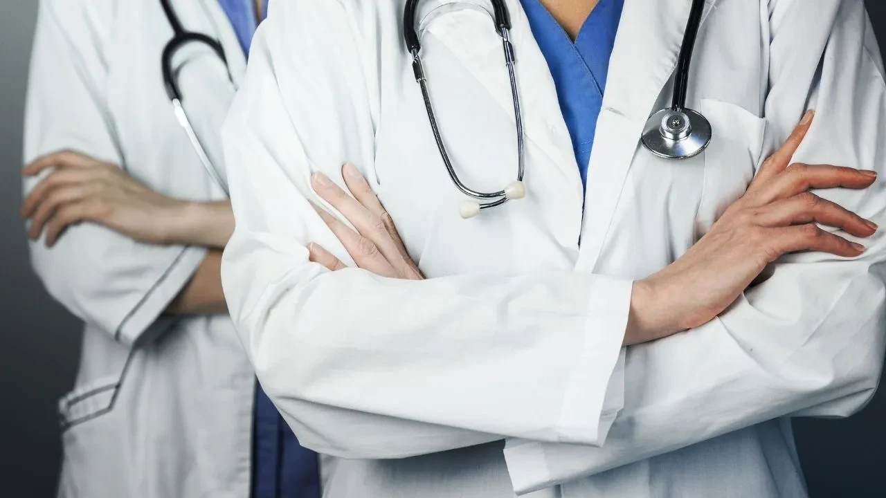 Hastanelerde çalışma saatleri değişti mi? Ameliyathane ve endoskopi ünitelerinde çalışma saati değişikliği