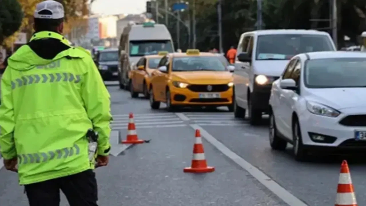 İstanbul Valiliği duyurdu! Bu yollar 2 gün trafiğe kapalı olacak