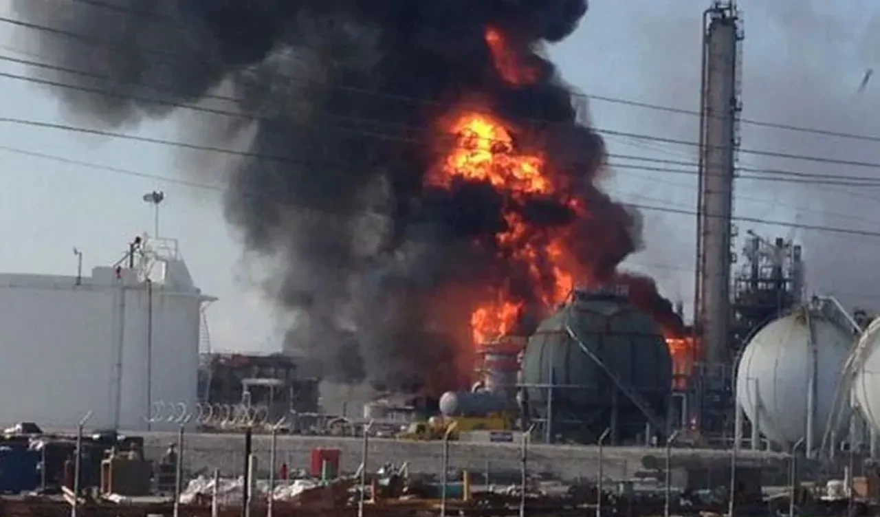 ABD'de fabrika havaya uçtu! Bölge tahliye edildi