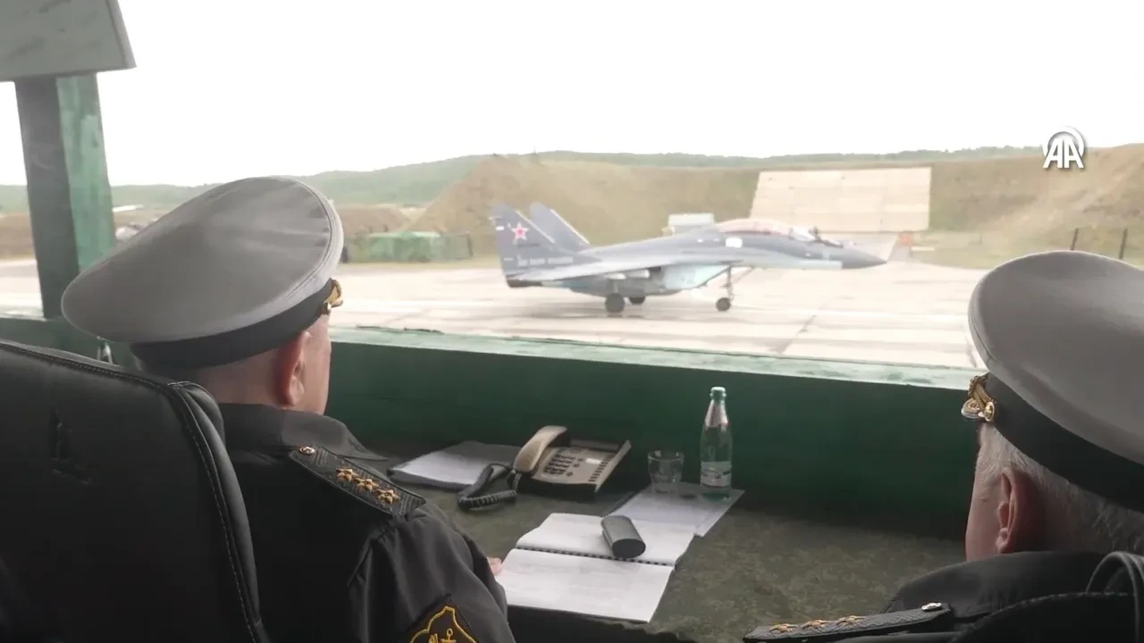 Rusya'nın Kuzey Filosu, donanmaya destek tatbikatı gerçekleştirdi