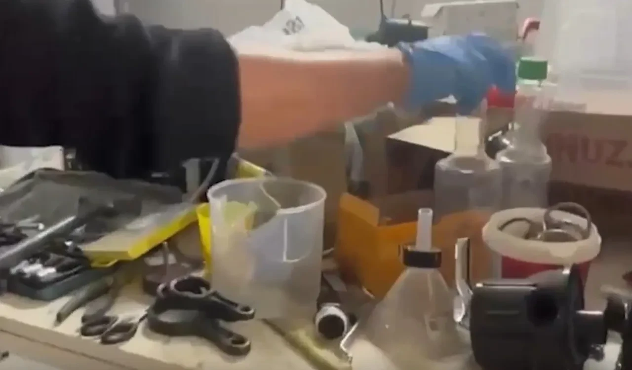 Sahte alkol imalatçılarına ağır darbe: Bakan Yerlikaya duyurdu