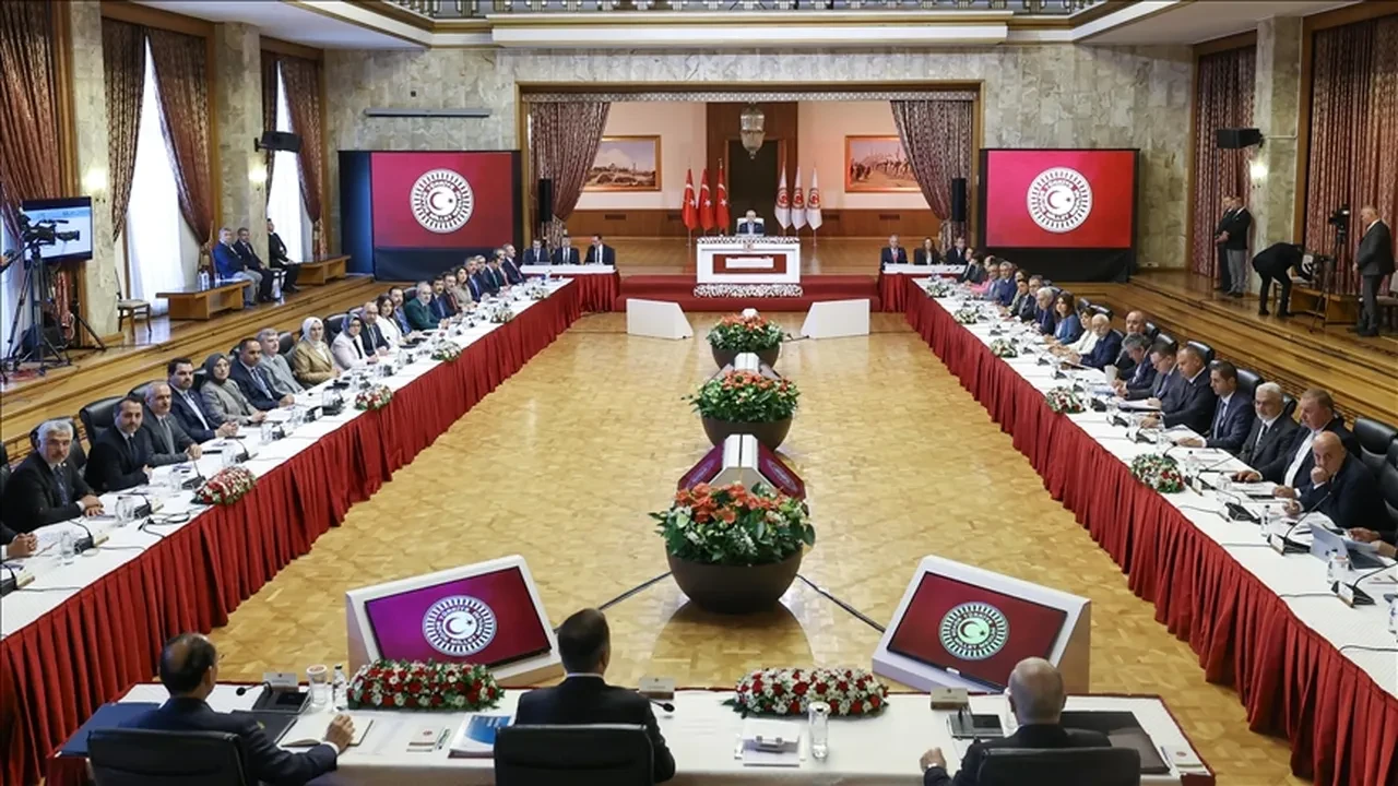 Terörsüz Türkiye komisyonunda yeni haftanın programı belli oldu