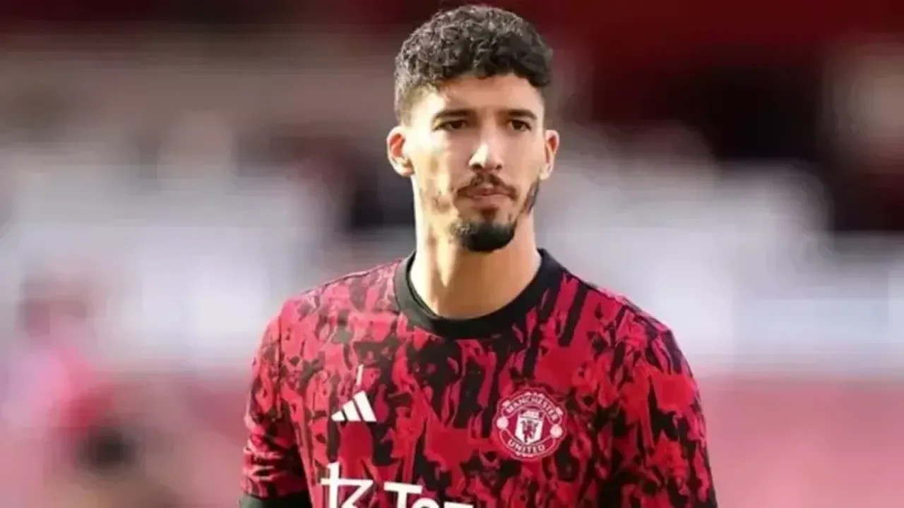 Altay Bayındır Manchester United’dan ayrılıyor mu? Transfer iddiaları gündeme geldi