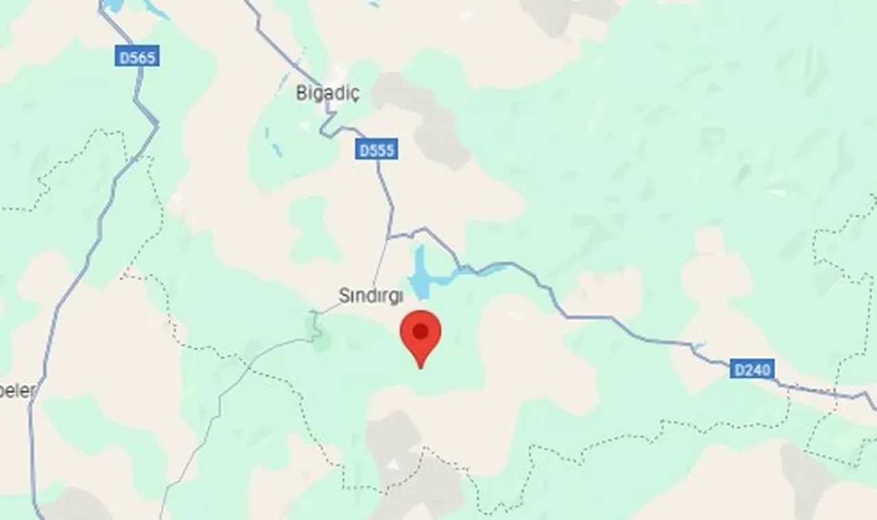 Balıkesir beşik gibi! Gece yarısı depremle sallandılar