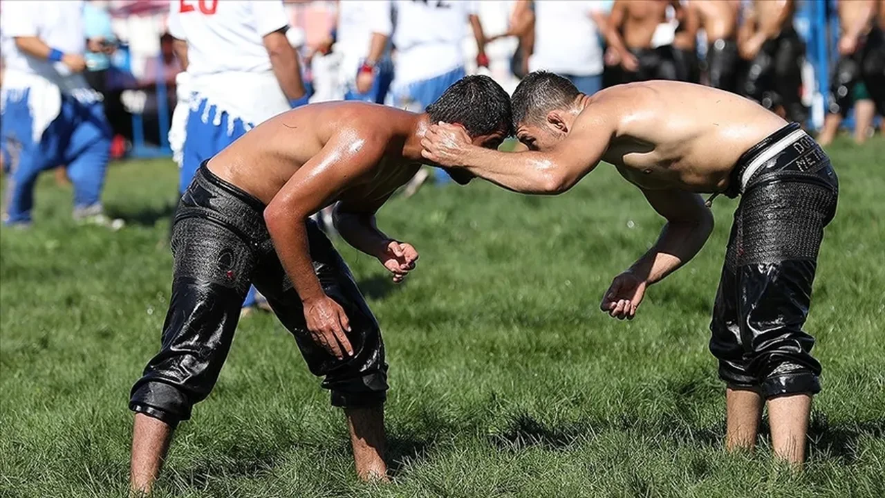Elmalı güreşleri ne zaman? Tarihi Elmalı Yağlı Güreşleri'nin bu yıl 673. kez düzenlenecek