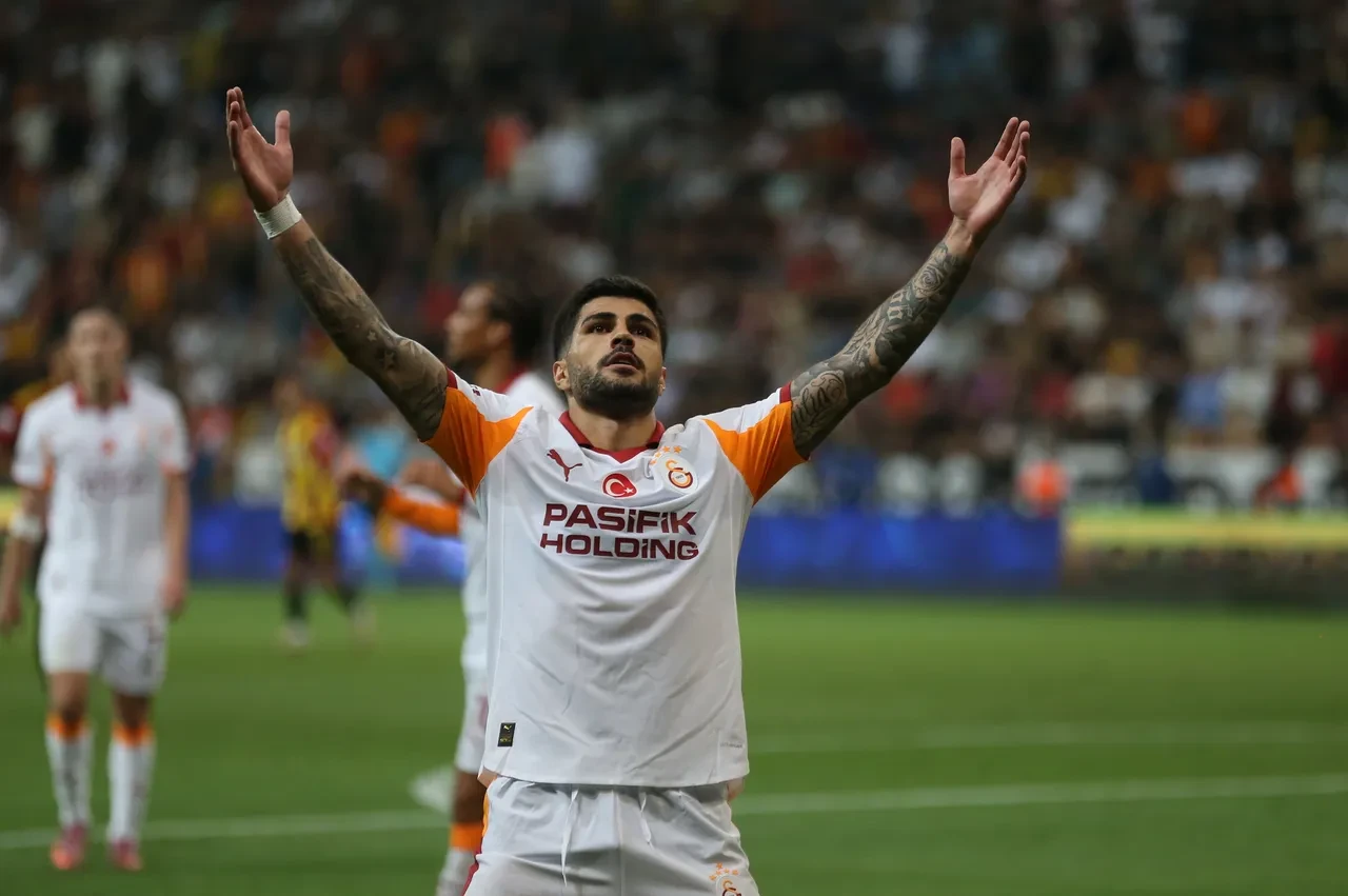 Galatasaray hata yapmadı: Kayserispor deplasmanını 4 golle geçti