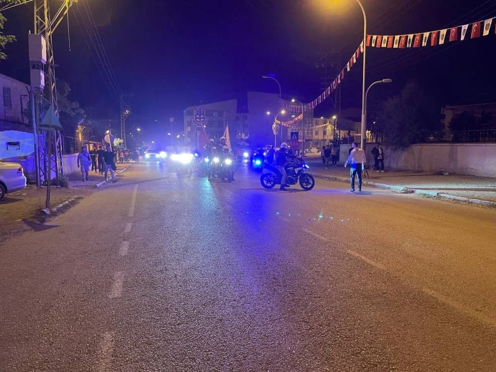 Malazgirt’te fener alayı coşkusu