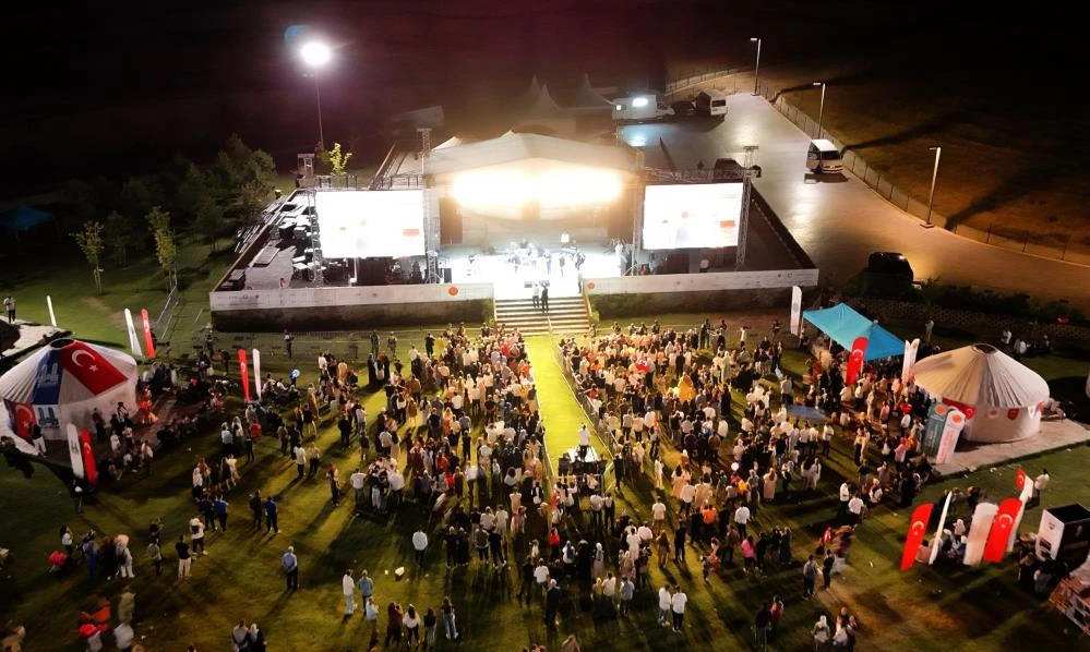 Ahlat’ta Malazgirt coşkusu İsmail Altunsaray’la taçlandı