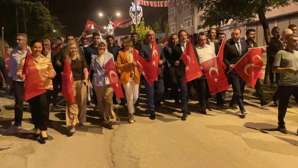 Malazgirt’te fener alayı coşkusu