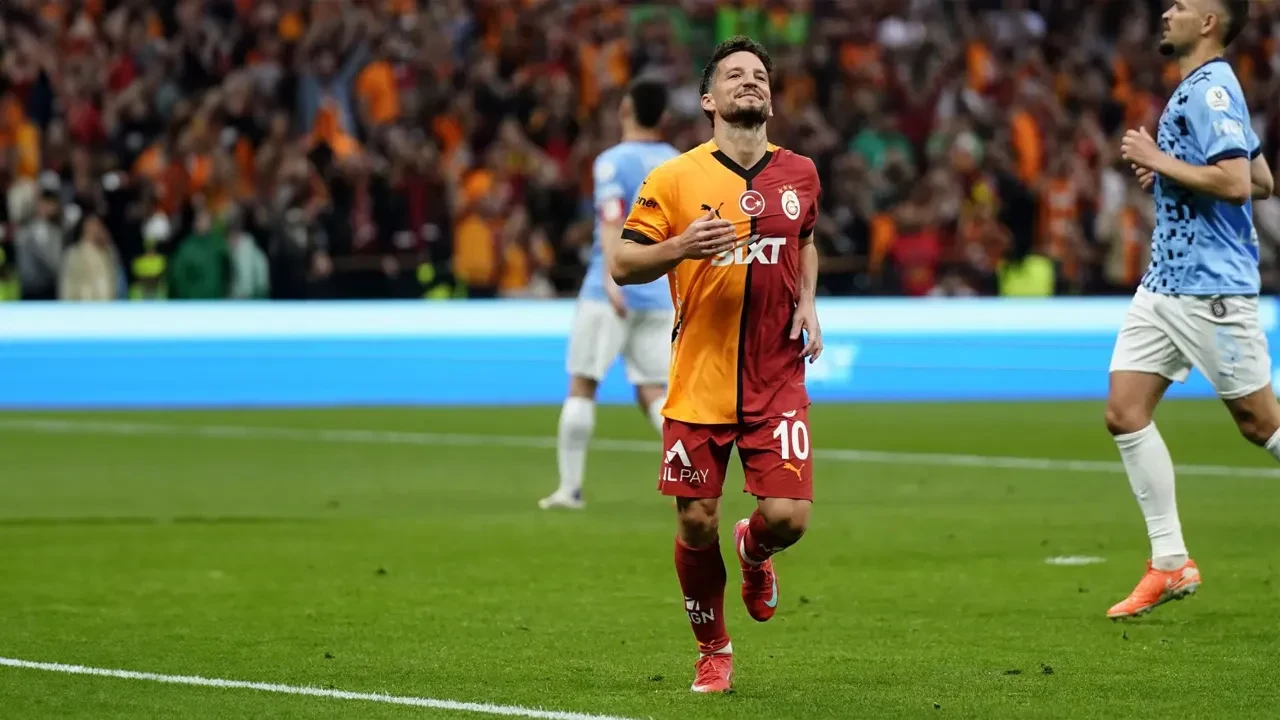 Mertens'ten surpriz karar! Futbol kariyerini noktaladı