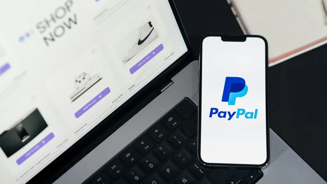 PayPal kullanıcıları için tehlike çanları: 15 milyon hesap bilgisi çalındı
