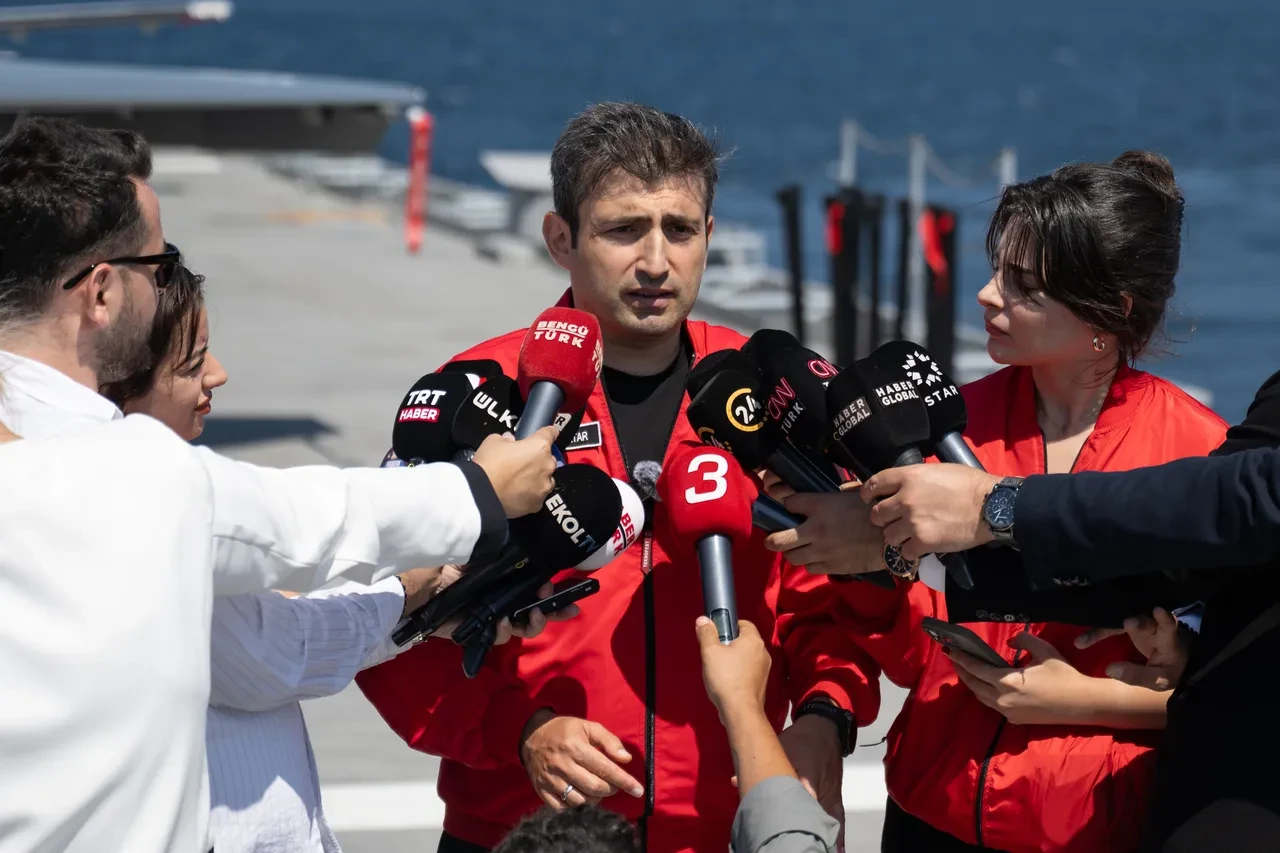 Selçuk Bayraktar 'Dünyada bir ilk' diyerek duyurdu! Türkiye Amerika'yı solladı