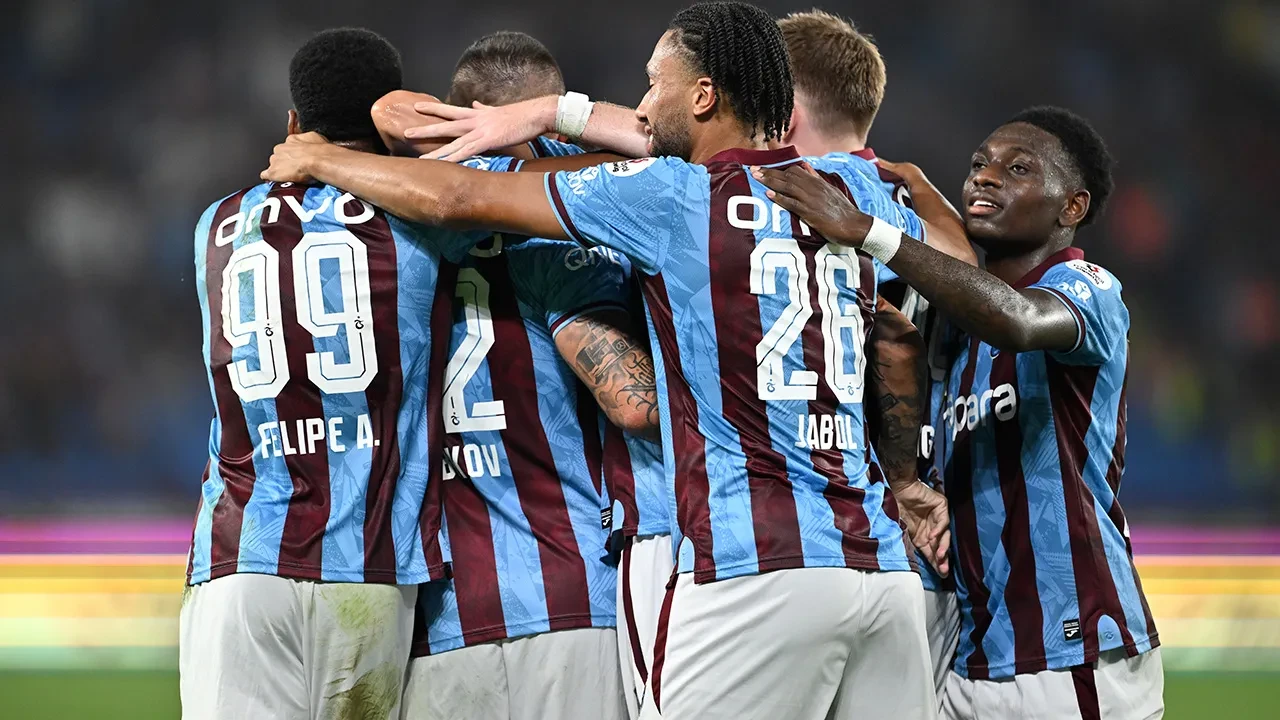 Trabzonspor 3'te 3 yaptı! Antalyaspor'u tek golle geçti