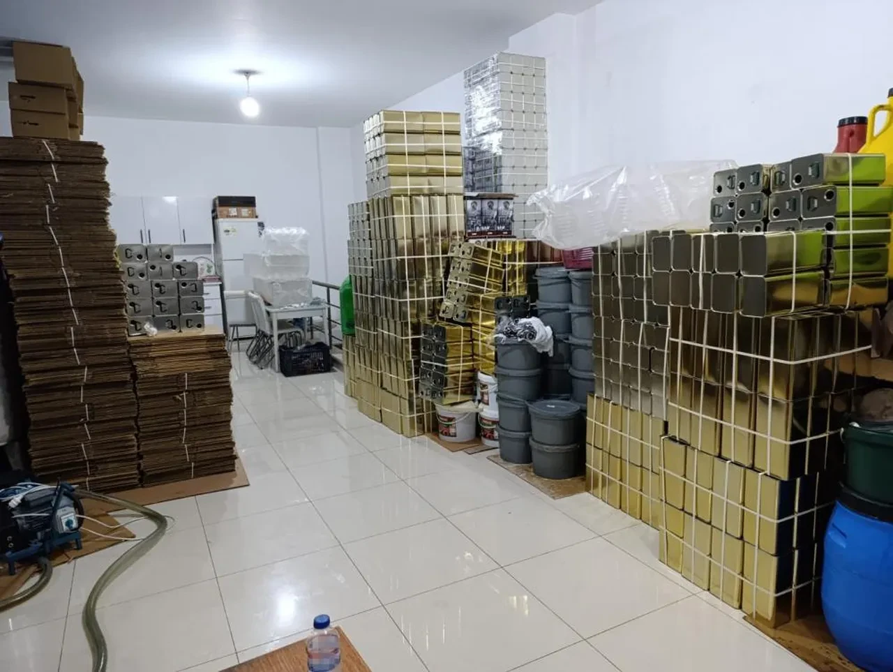 Yakalanmasalar millete satacaklardı! Tam 15 bin ton ele geçirildi