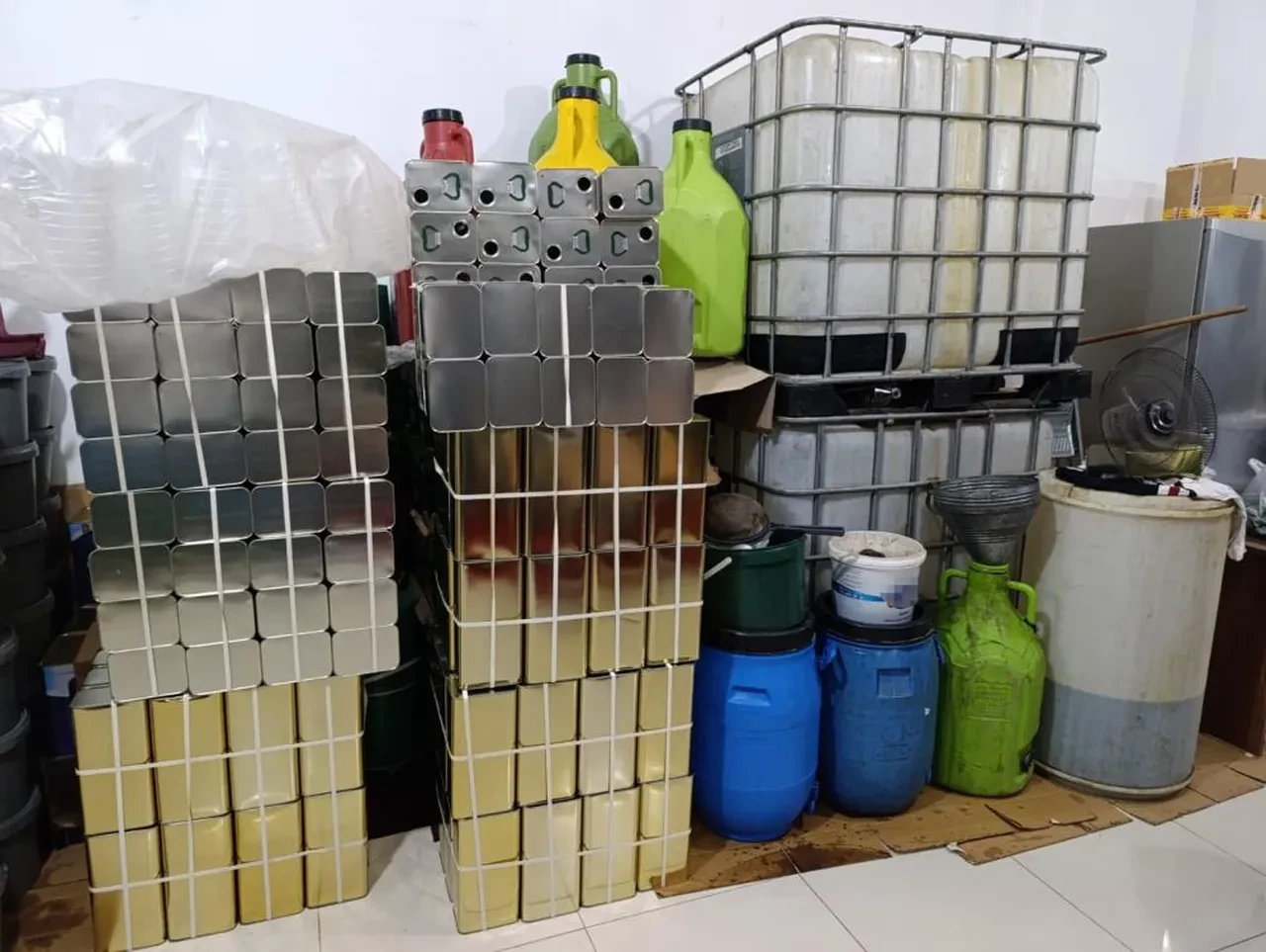 Yakalanmasalar millete satacaklardı! Tam 15 bin ton ele geçirildi