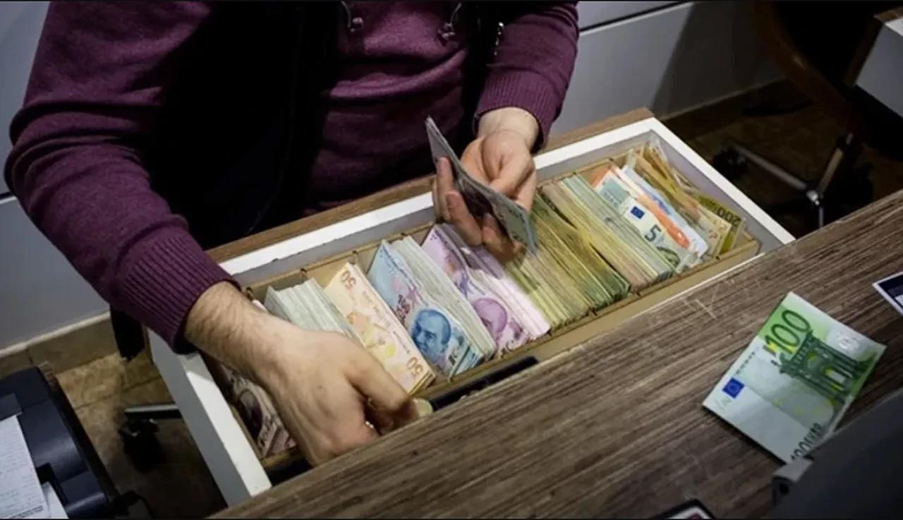 Dolar kuru yükselişini sürdürüyor! İşte 25 Ağustos 2025 güncel döviz kurları: Dolar, euro, sterlin fiyatı