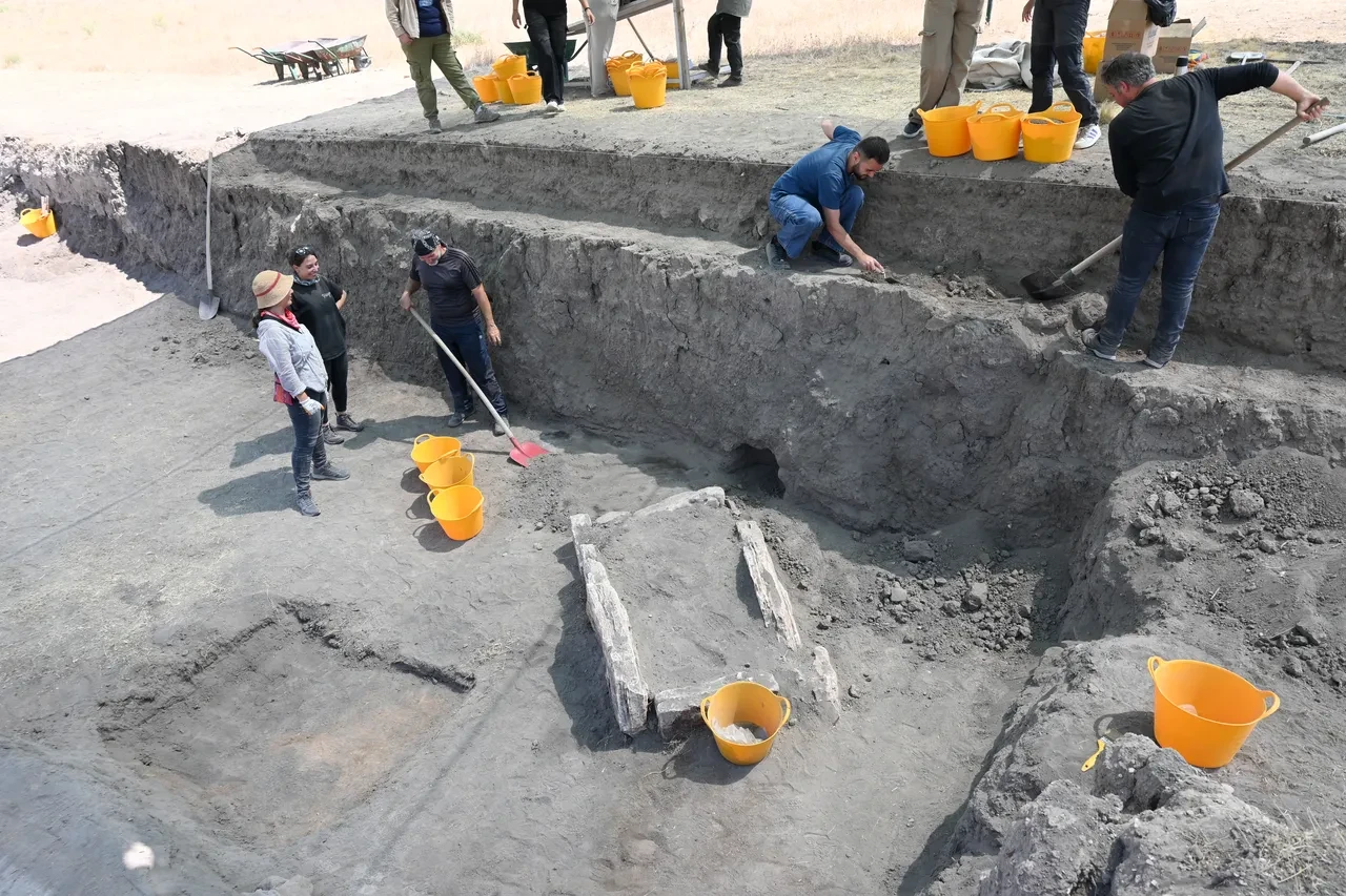 Eskişehir'de ilginç keşif: Küllüoba Höyüğü'nde bulundu! Tam 5200 yıllık