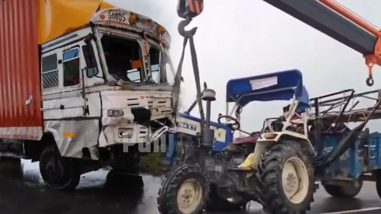 Traktör ve kamyon çarpıştı: 9 ölü, 42 yaralı! Bu kadar insanın nasıl zarar gördüğü sonradan anlaşıldı