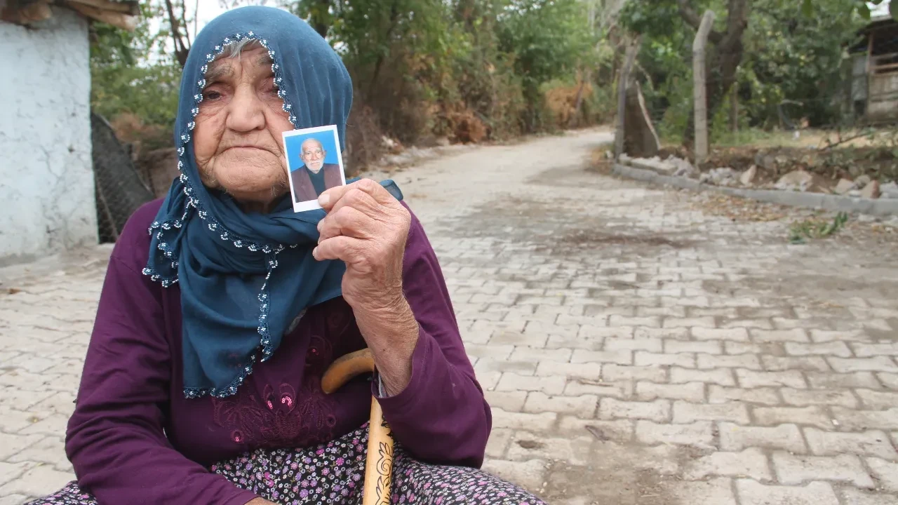 Yaşlı adamdan 9 yıldır tek iz yok! Evden çıkıp sırra kadem bastı 