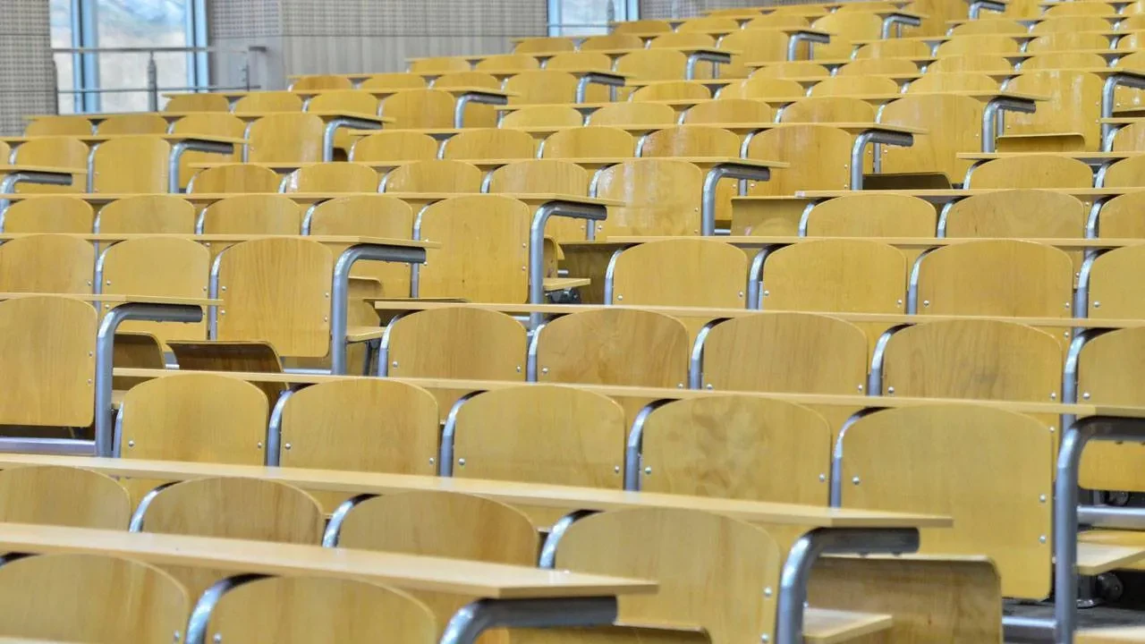 Bir kişi bile tercih etmedi! Bu üniversitede en gözde bölümler boş kaldı