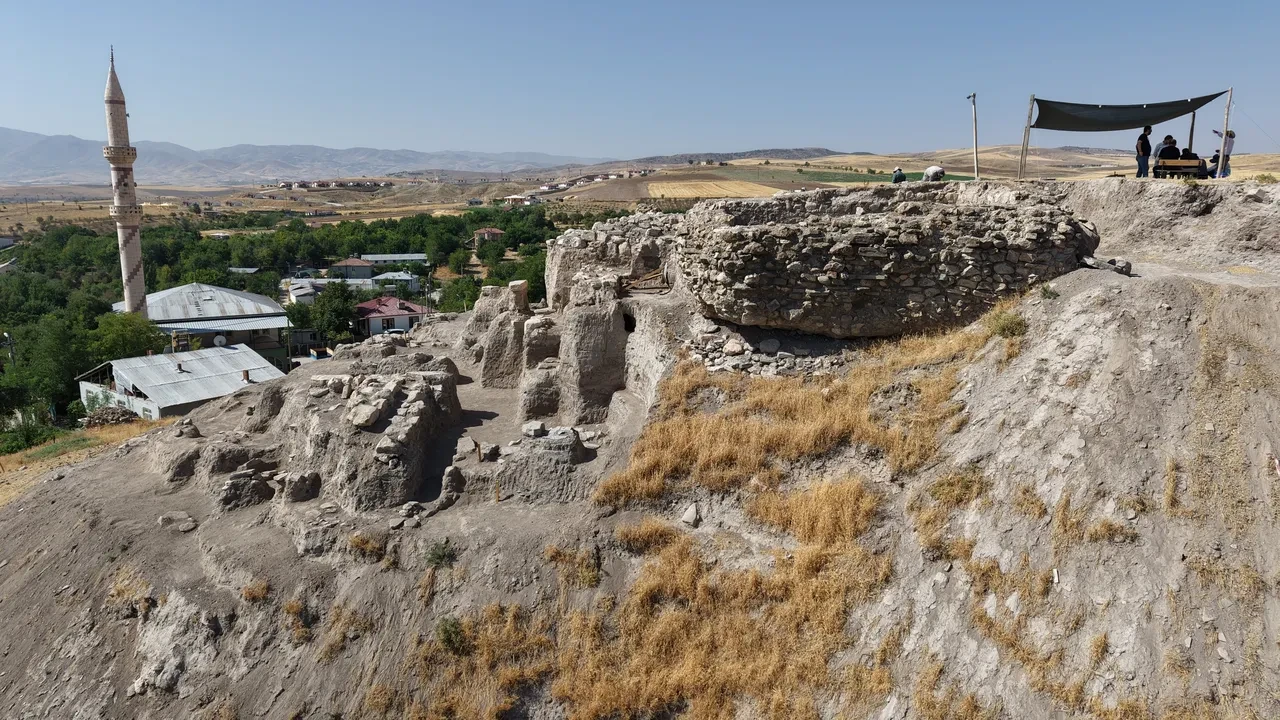 Elazığ'da büyük keşif, Tam 6 bin yıllık! Sapasağlam gün yüzüne çıkarıldı