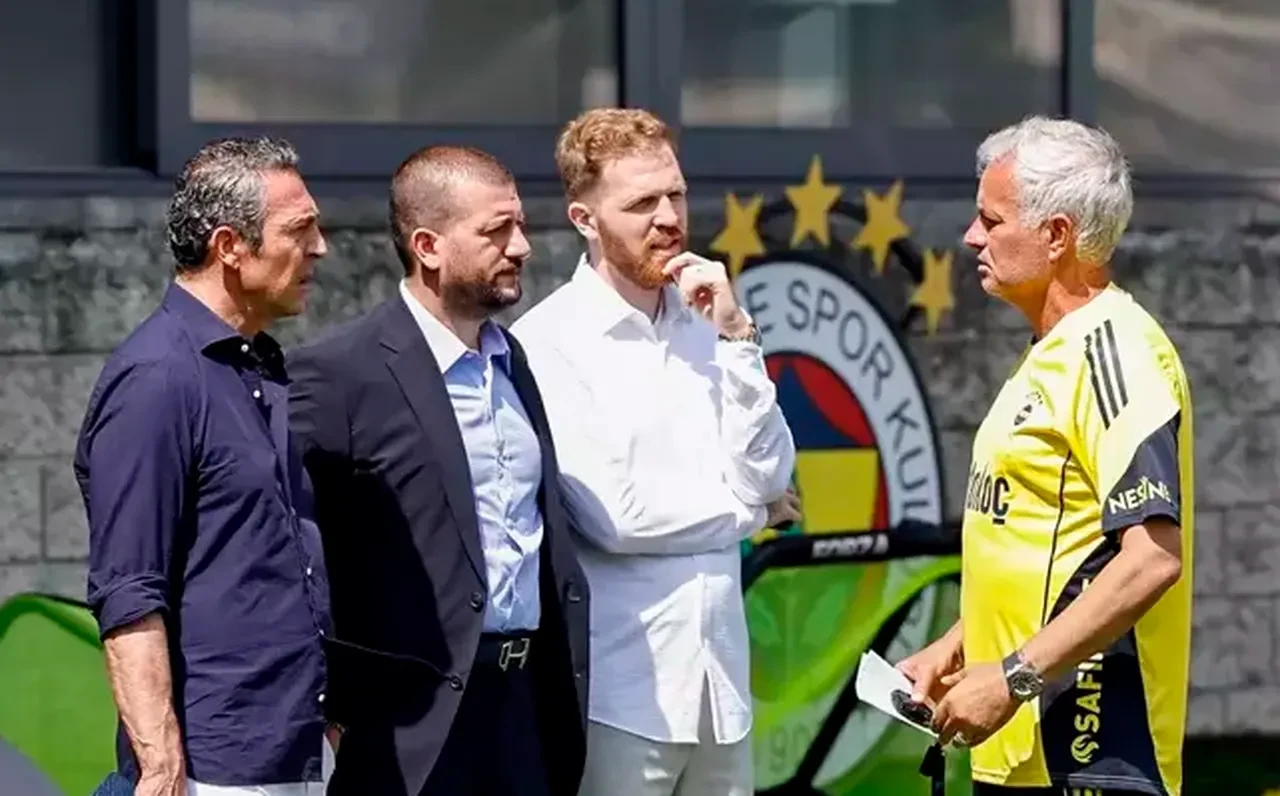 Fenerbahçe'de 10 numara harekatı! İki yıldız için transfer taarruzu