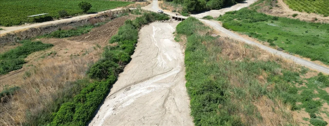 Gediz Nehri kurudu mu? 2007 ve 2021 senelerinde de aynısı yaşanmıştı