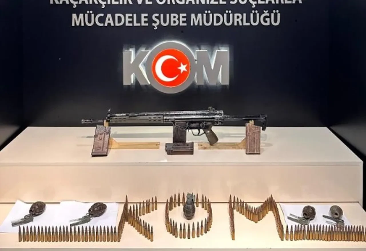  İHA destekli operasyon! Van'da bir eve baskın yapıldı