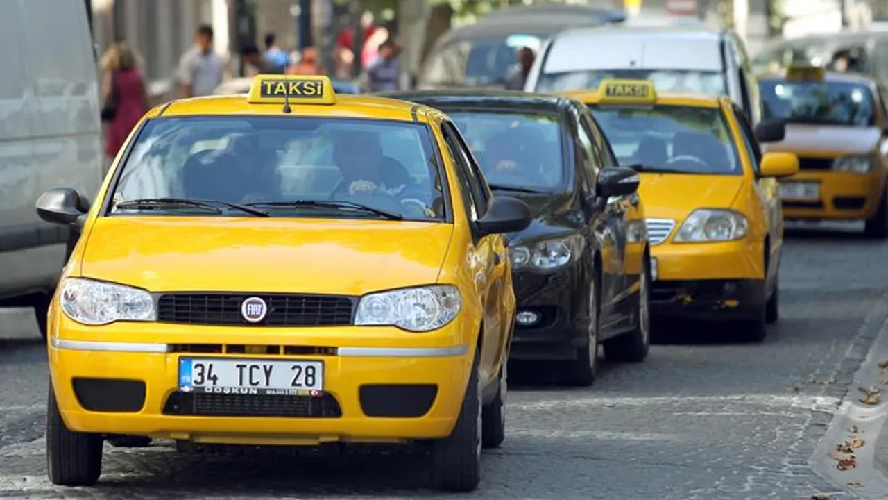 İstanbul taksilerinde yeni dönem! Tarih verildi, işte özellikleri