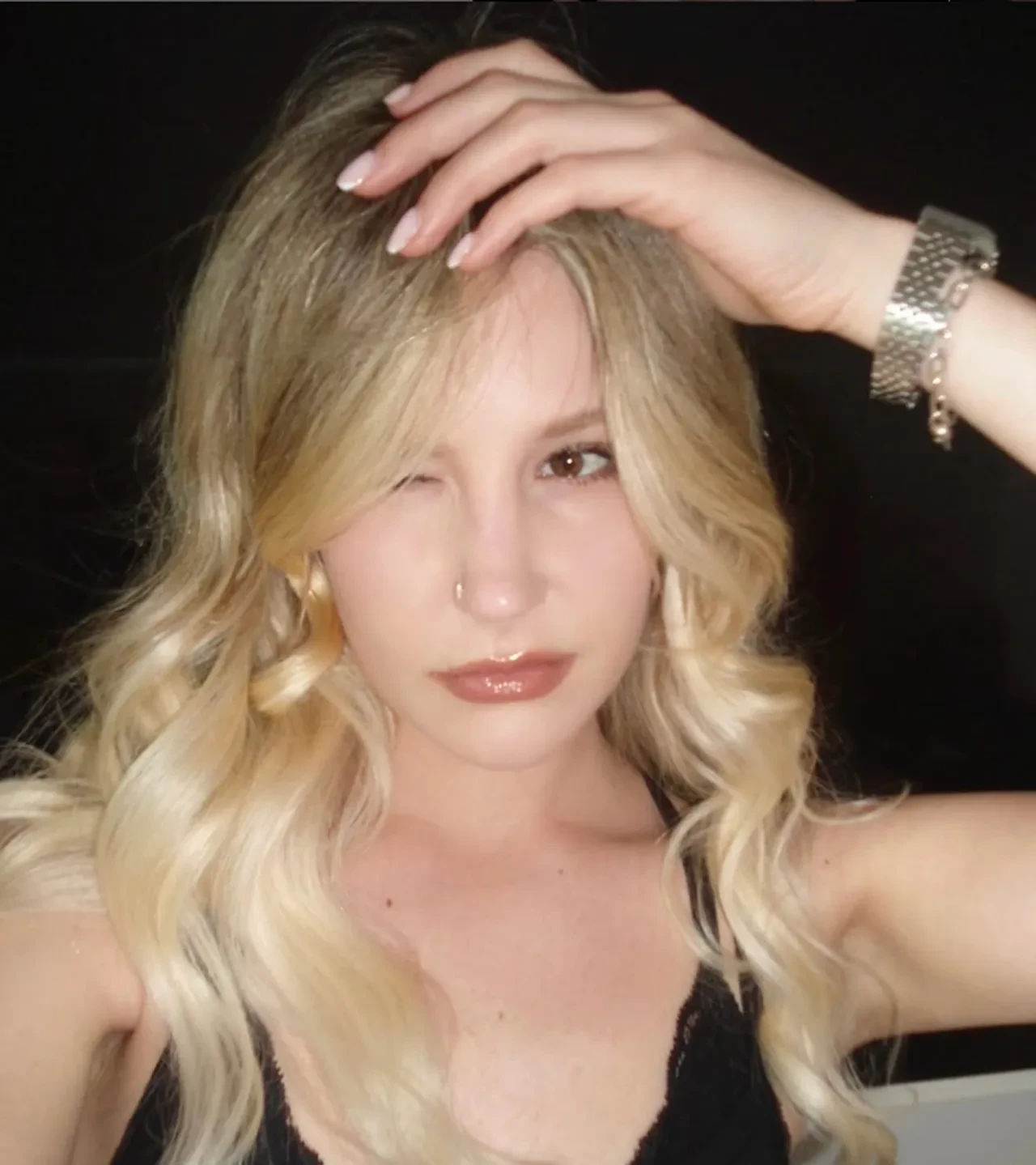 Kaan Miraç Sezen, Manifest grubu üyesi Lidya Pınar ile aşkını duyurdu 