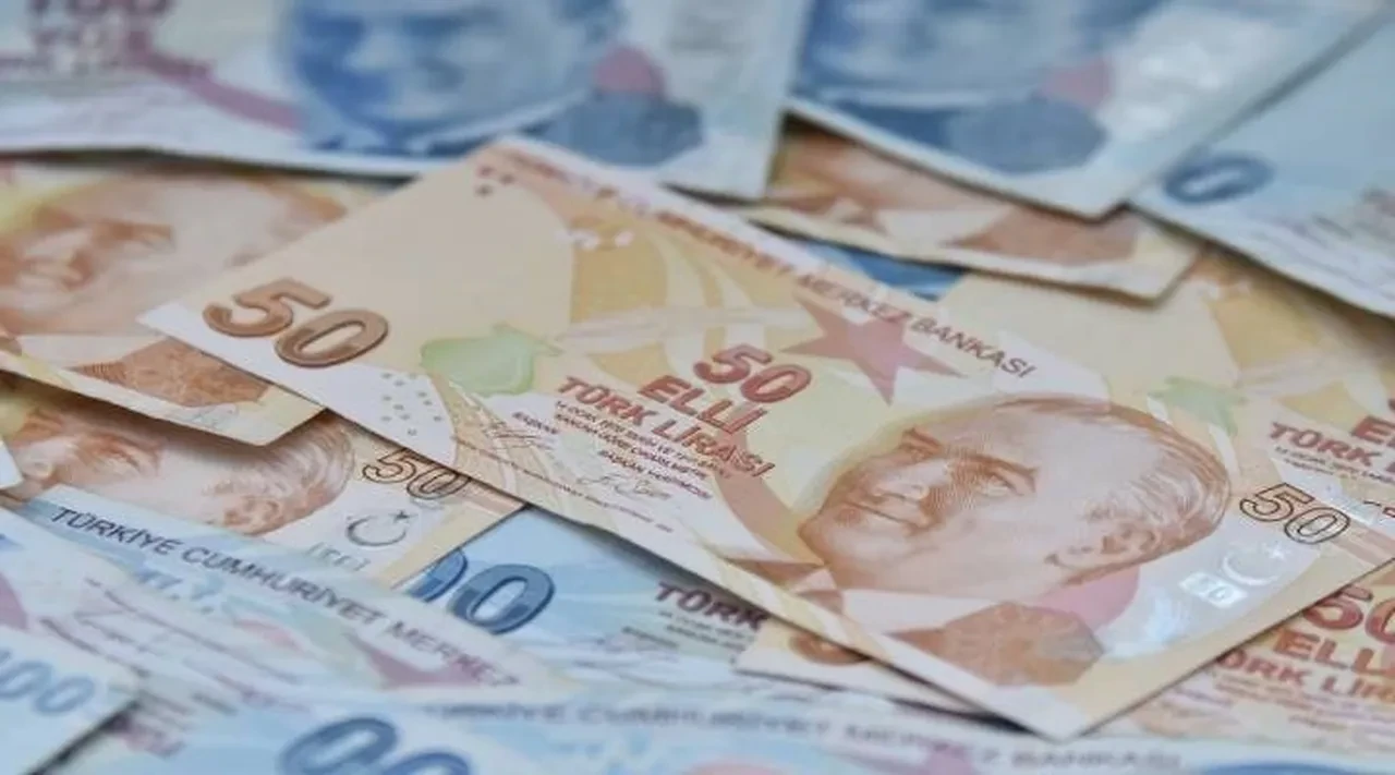 Memur ve memur emeklilerinin 2026 zam oranları belli oldu mu ne kadar?