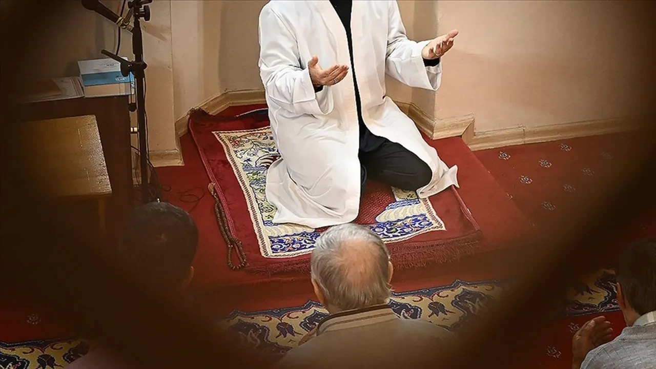 Kamu çalışanları dikkat! 11 hizmet koluna yeni haklar