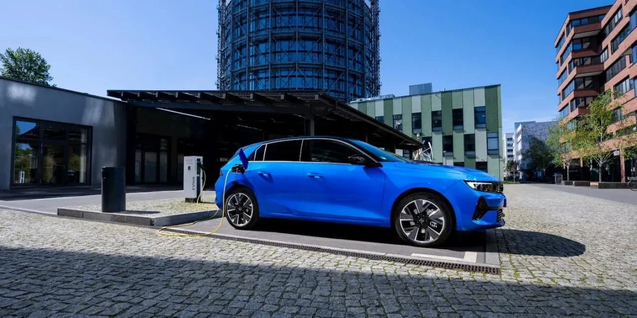 Opel'den elektrikli araç açıklaması! Kararlarından caydılar