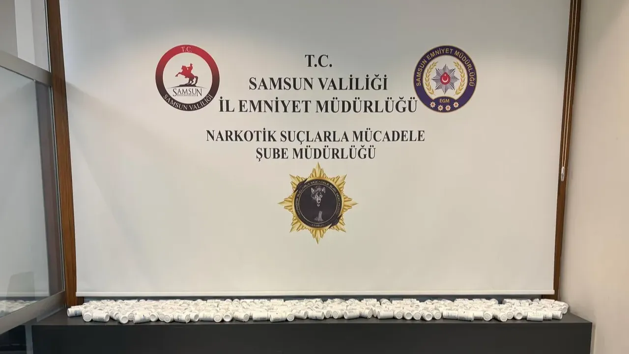 Samsun’da çatı katındaki çuvallardan 45 bin uyuşturucu hap çıktı! 'Uyuşturucunun gölgesi kalmayacak'