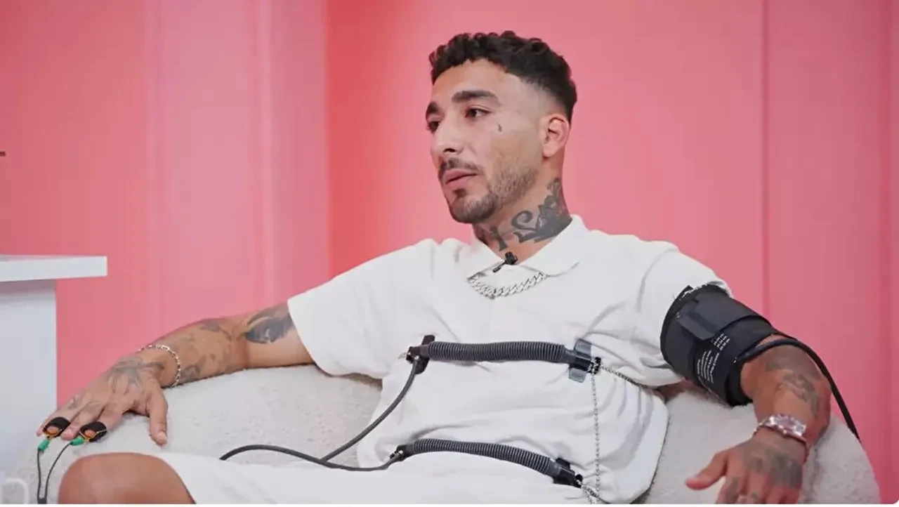 Uzi ile Ebo arasındaki Spotify kavgası büyüyor! Diss bile hafif kalır: Ağzın köpürüyor!