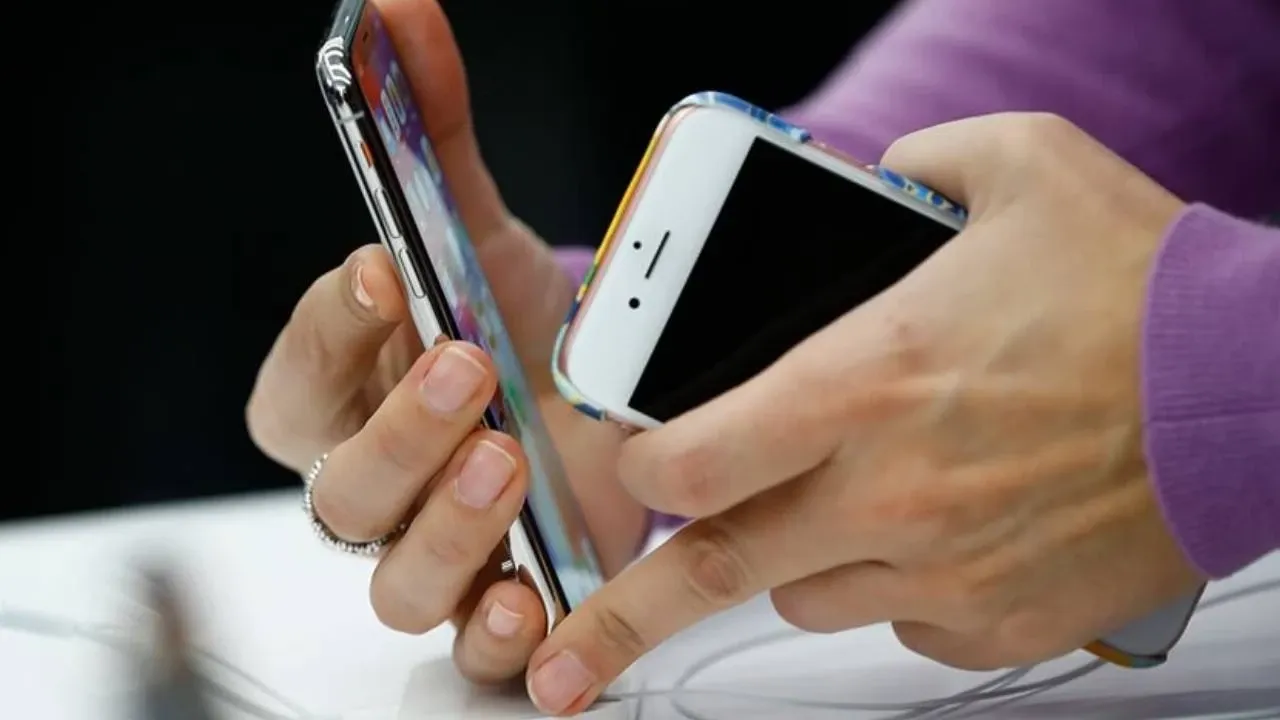 Asya ülkesinde sosyal medya bağımlılığına sınır: Telefonlar artık okullara giremeyecek