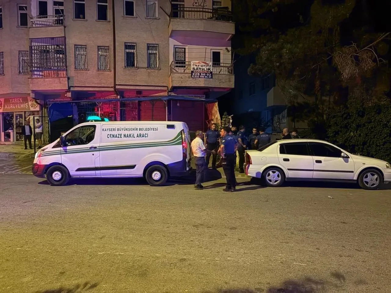 Eşi iki çocuğunu alıp terk edince yaşamına son verdi