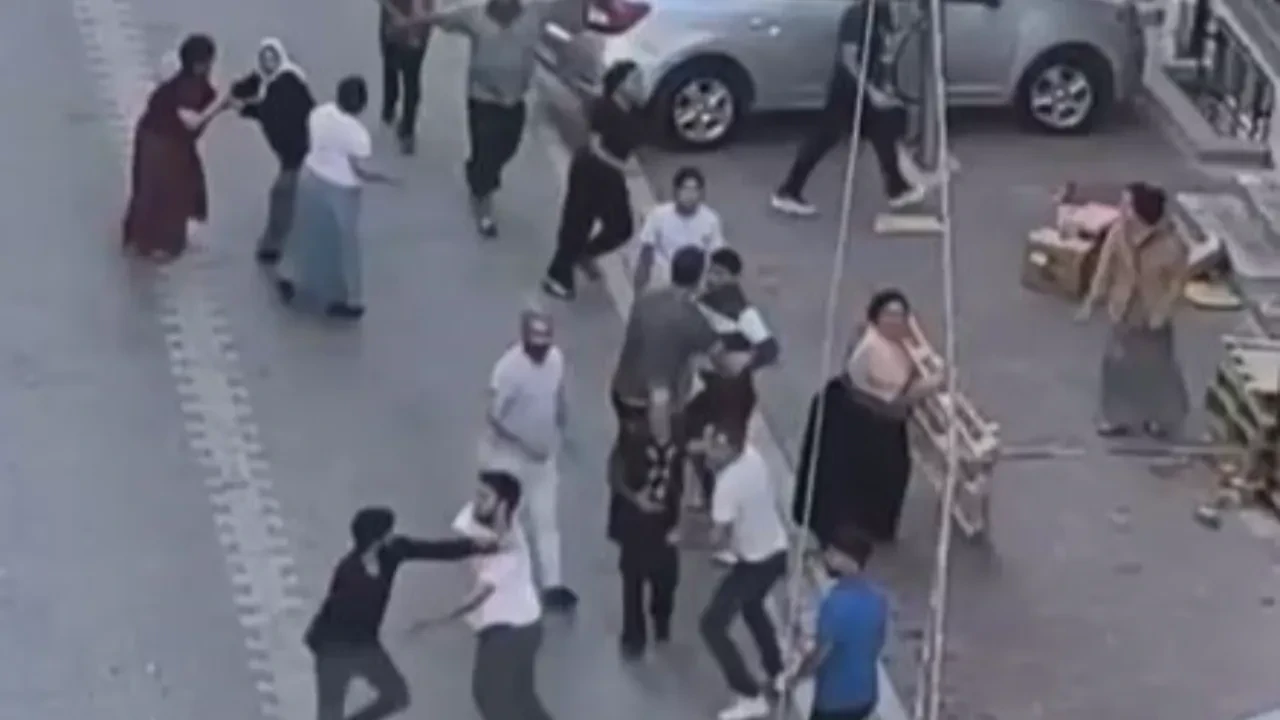 Ev sahibi kiracı tartışmasında dehşet! Ortalık savaş alanına döndü 