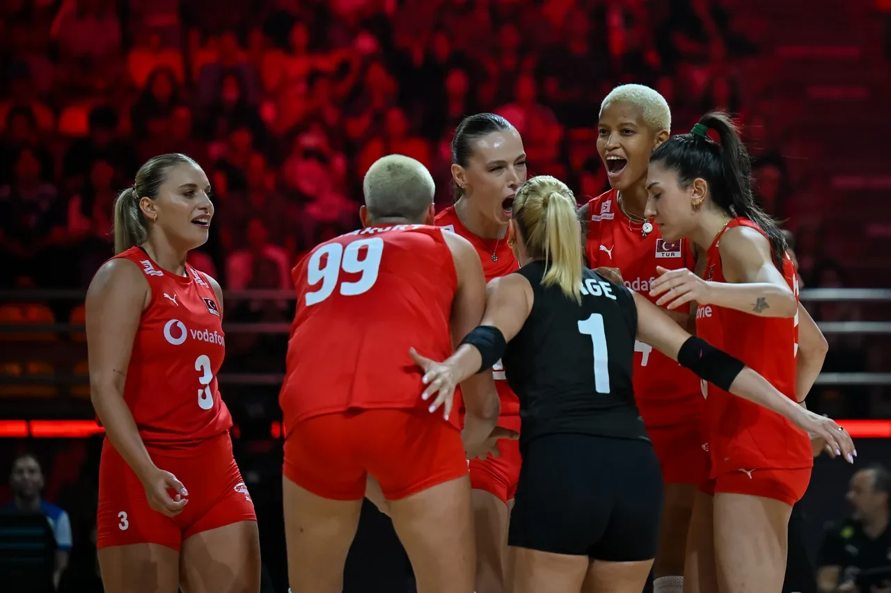 Filenin Sultanları set vermeden namağlup turladı! Sırada Slovenya var