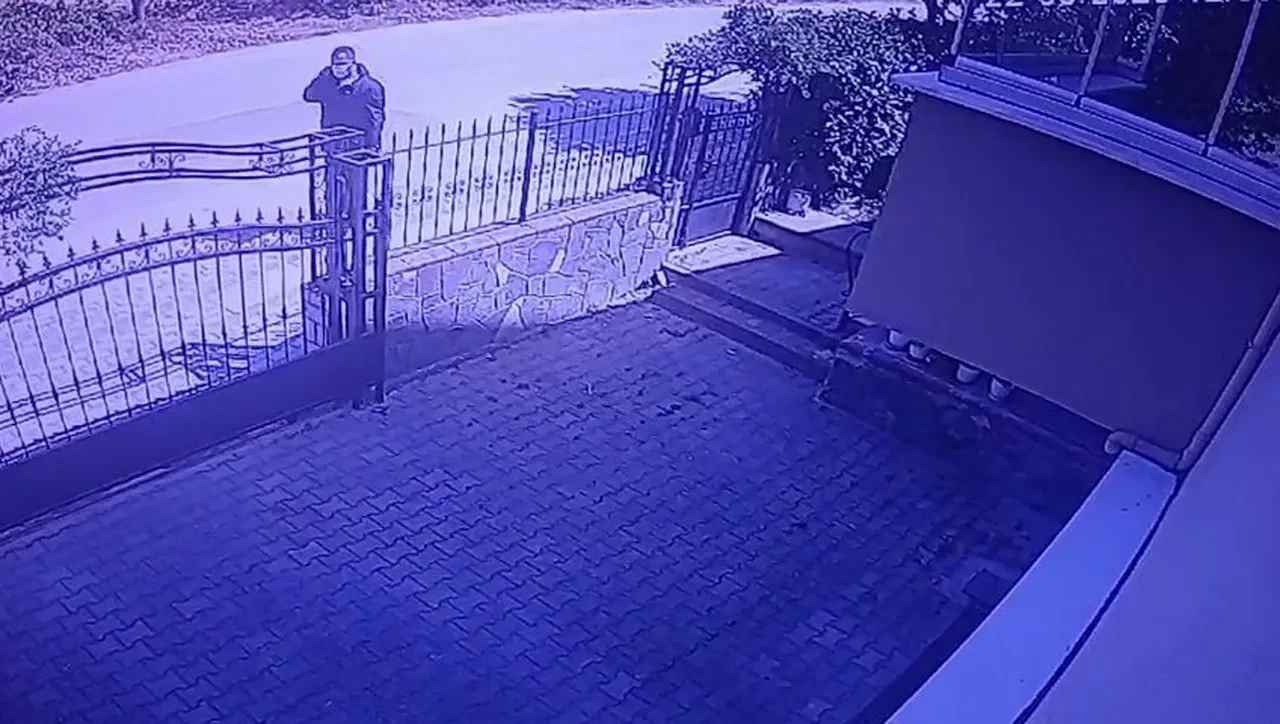 Kendilerini komiser olarak tanıtıp, 5 milyon TL'lik vurgun yaptılar!  