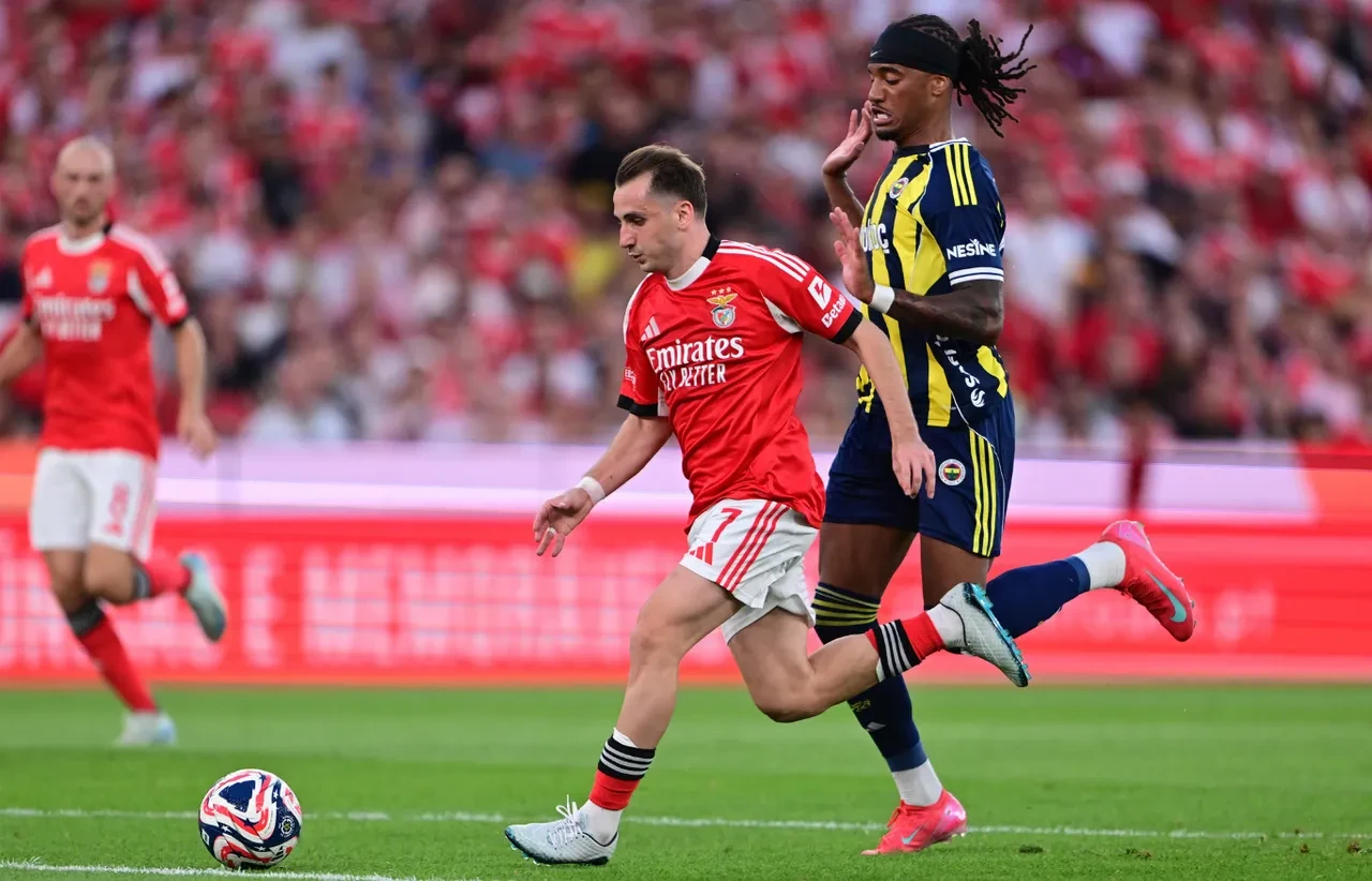 Kerem Aktürkoğlu için flaş iddia! 'Maç öncesi Fenerbahçe yönetimine mesaj gönderdi!'