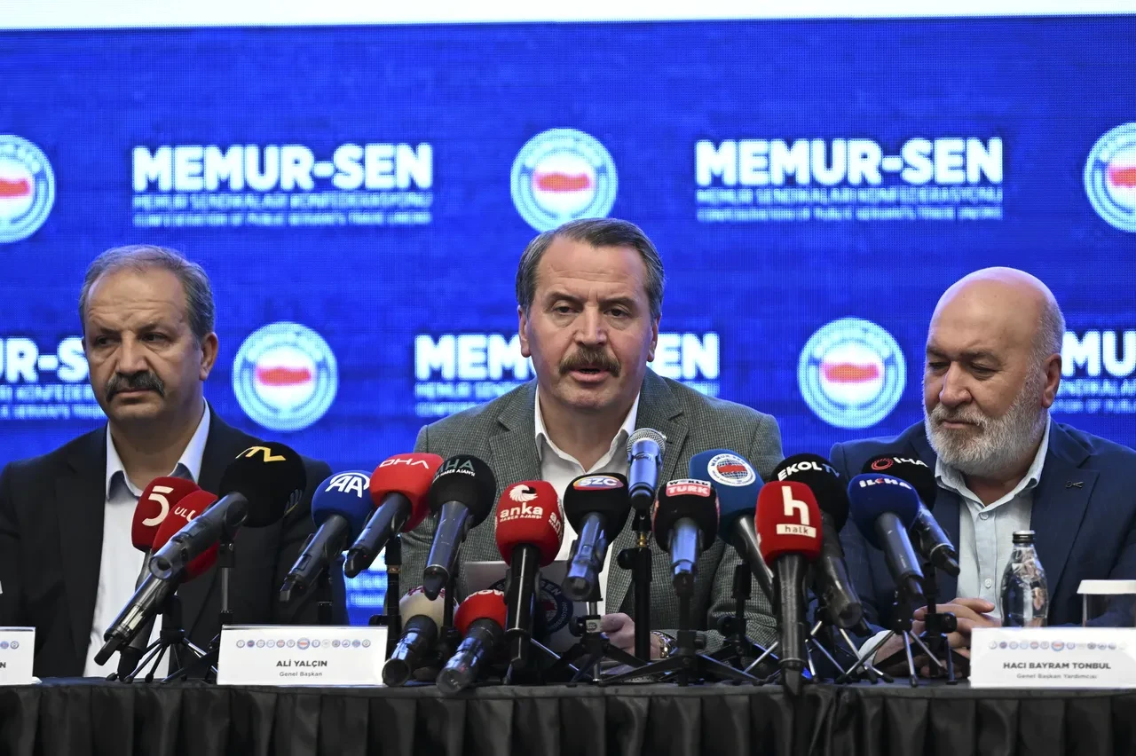 Memur-Sen Başkanı Ali Yalçın’dan yeni sendika yasası için çağrı