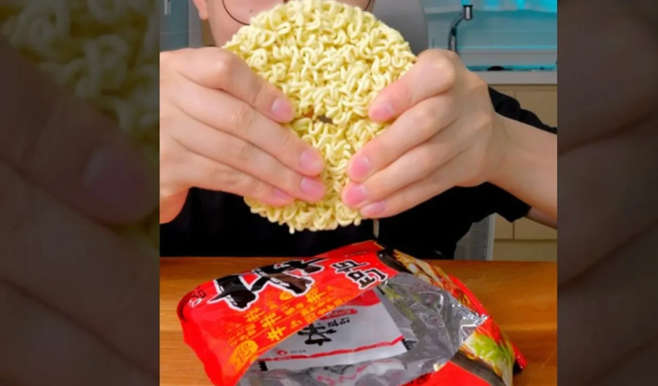 TikTok ve YouTube'da yayılan tehlikeli akım: Çocuklar susuzluk ve bağırsak tıkanıklığından ölüyor!