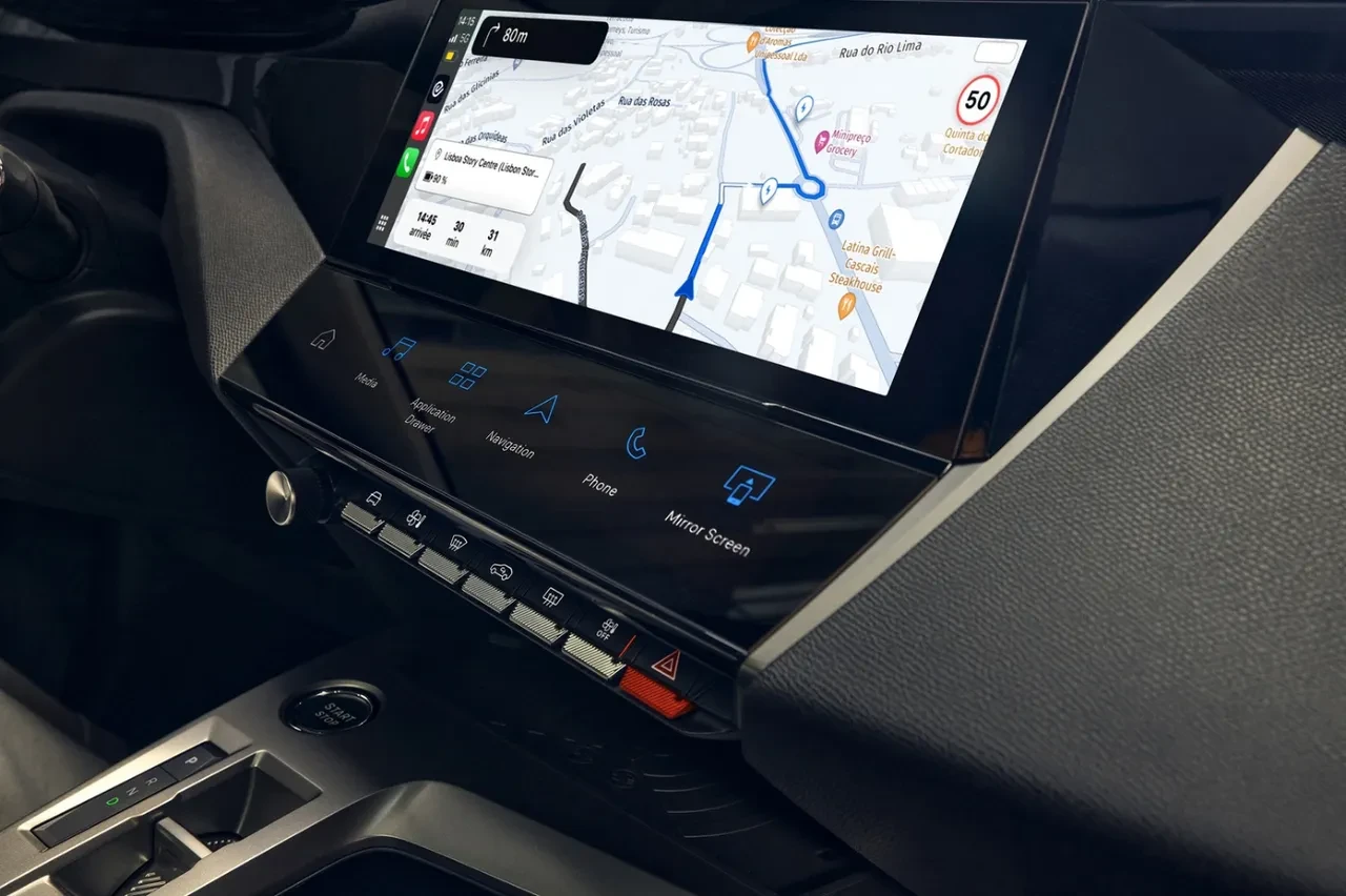 Türkiye’de seveni bol: Yenilenen Peugeot 308 tanıtıldı