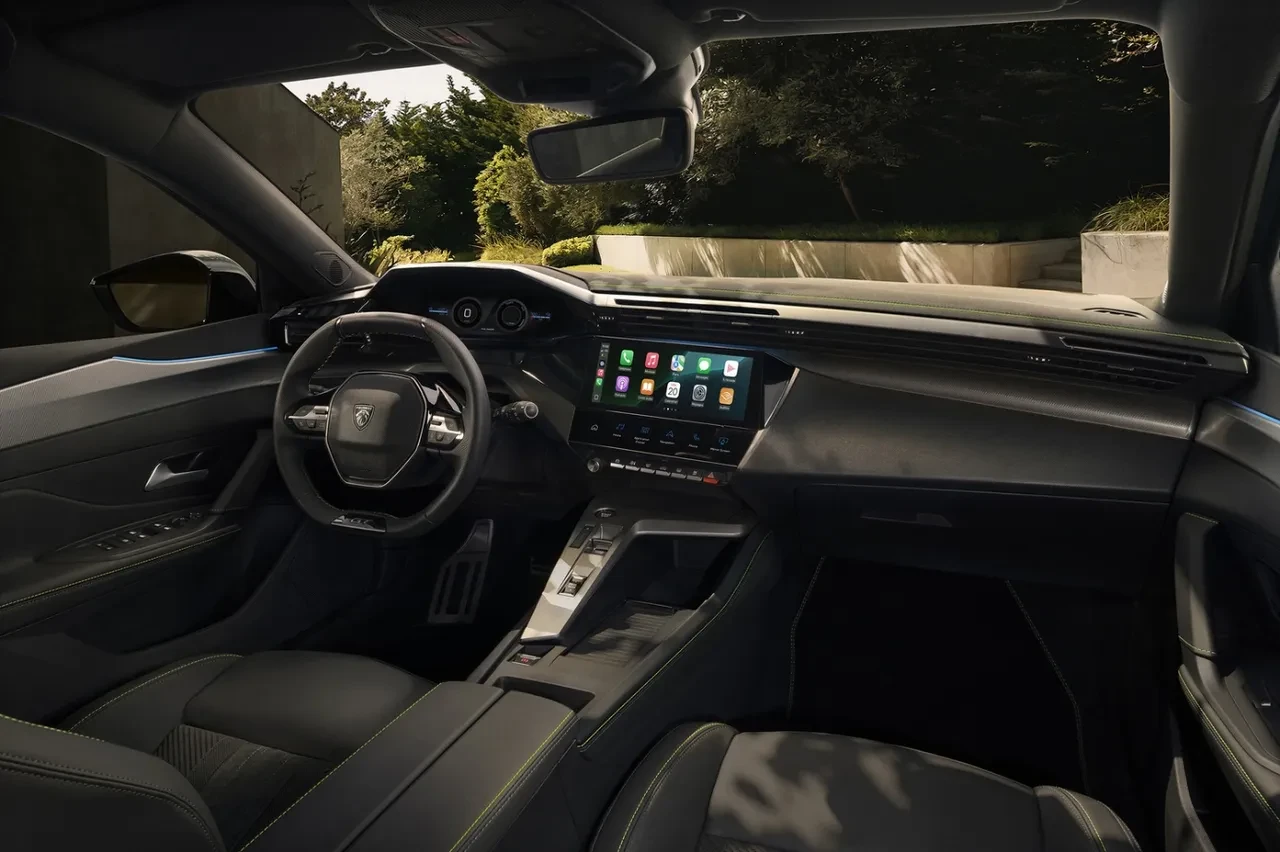 Türkiye’de seveni bol: Yenilenen Peugeot 308 tanıtıldı