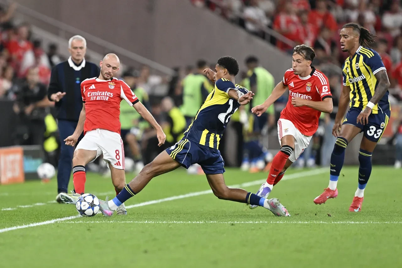 Fenerbahçe 16 yıllık Şampiyonlar Ligi hasretine son veremedi! Benfica'ya elendi